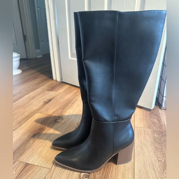 New black knee high pointed boots - Picture 8 of 8